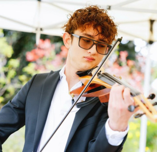 violinist portrait woman